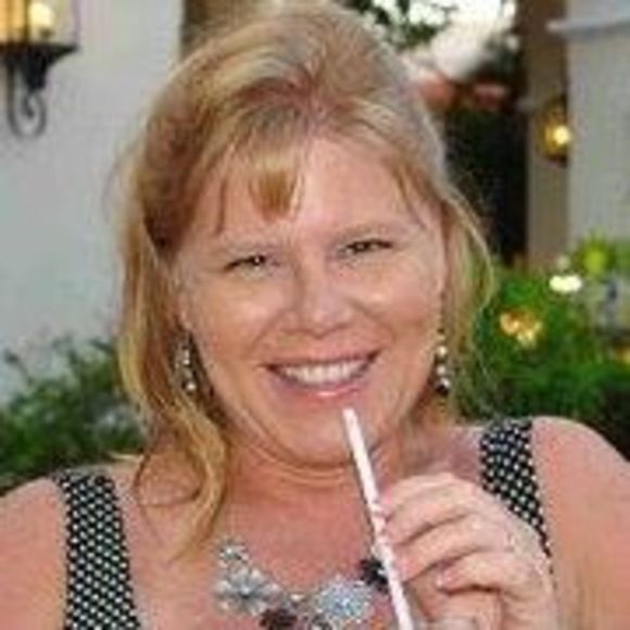 Meet your Posher, Paulette - Picture 1 of 1